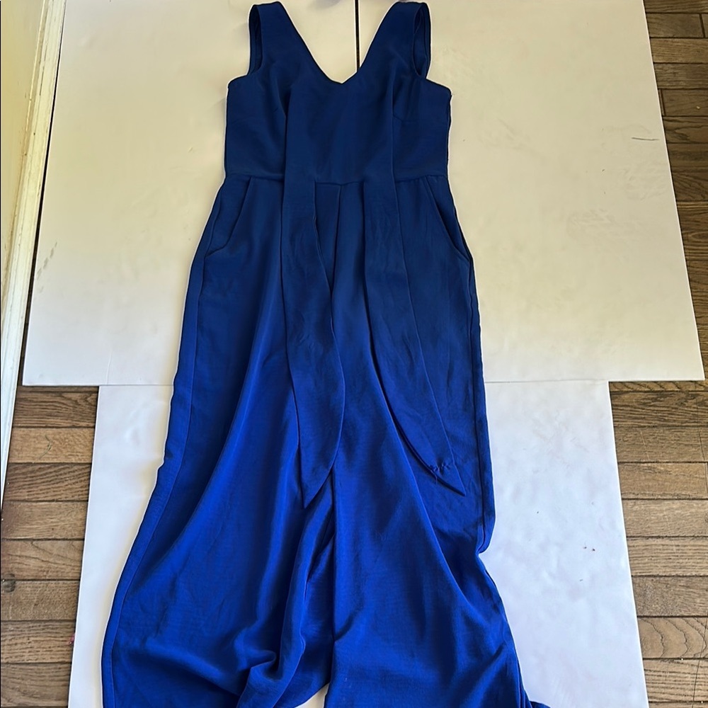 Royal Blue Sleeveless Jumpsuit with V-Neck and Wide Leg